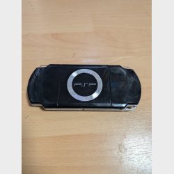 PSP 2004 inkl oplader
